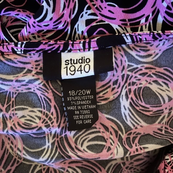 Studio 1940 Women’s Swirl Plus Size Blouse - Picture 3 of 4